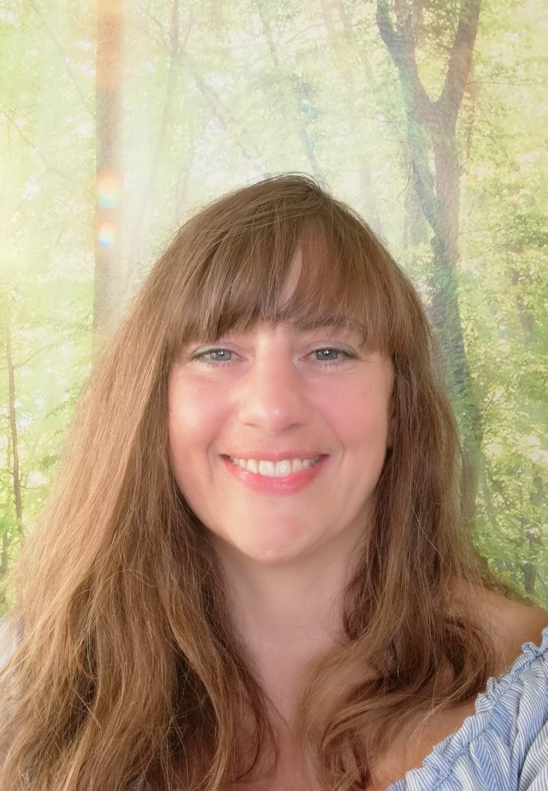 Mein Bild vor der Waldtapete Website